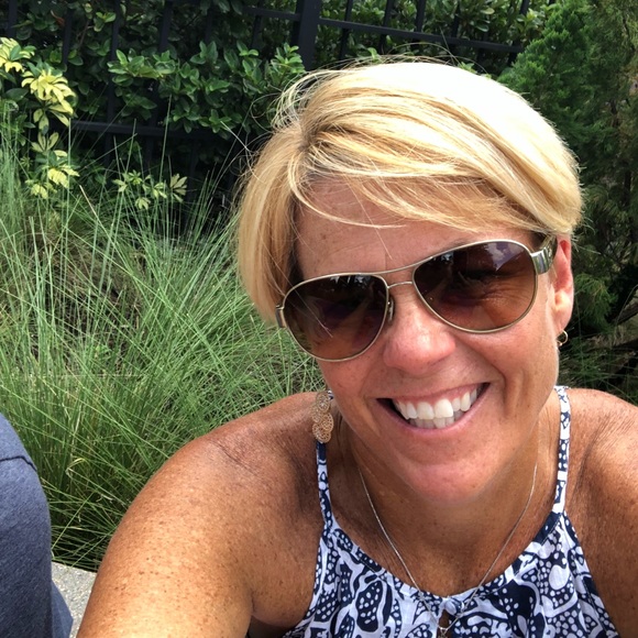 Quick shipping, posh ambassador, NWT - Picture 1 of 5